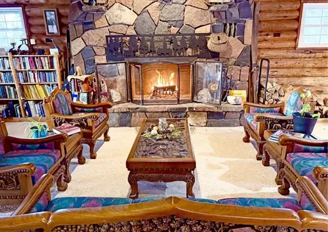 4860,4874 Hwy 61 W Lutsen MN 55612