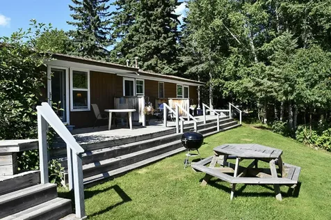 4860,4874 Hwy 61 W Lutsen MN 55612