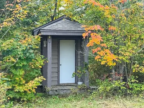 1541 Camp 20 Road Hovland MN 55606