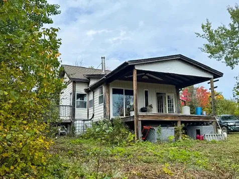 1541 Camp 20 Road Hovland MN 55606