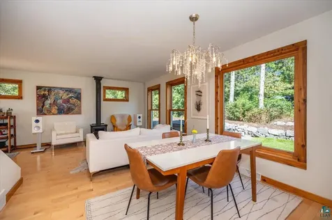 3239 S Lake Avenue Duluth MN 55802