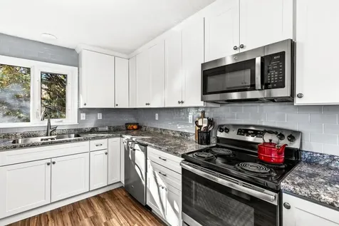 3310 Decker Road Duluth MN 55811