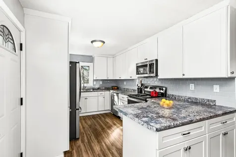 3310 Decker Road Duluth MN 55811