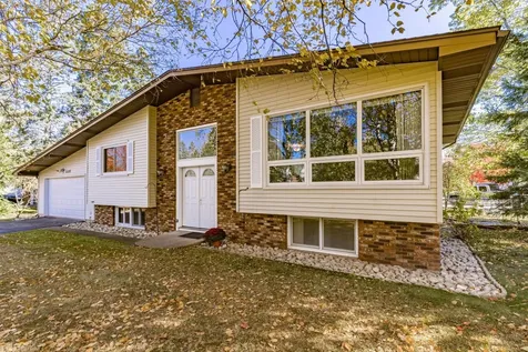 3310 Decker Road Duluth MN 55811