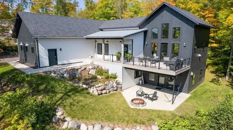 1919 Middle Lane Duluth MN 55811