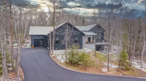 1919 Middle Lane Duluth MN 55811