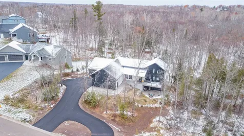 1919 Middle Lane Duluth MN 55811