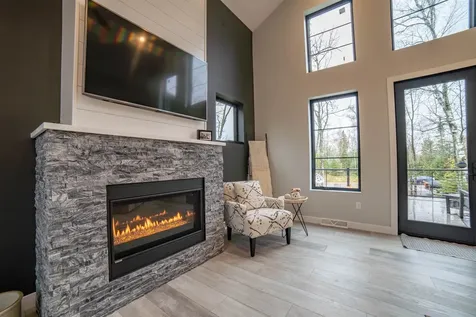 1919 Middle Lane Duluth MN 55811