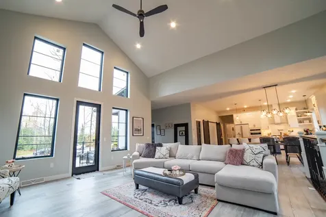 1919 Middle Lane Duluth MN 55811