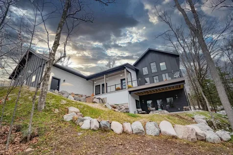 1919 Middle Lane Duluth MN 55811