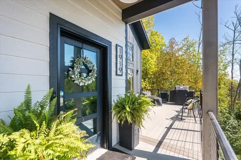 1919 Middle Lane Duluth MN 55811