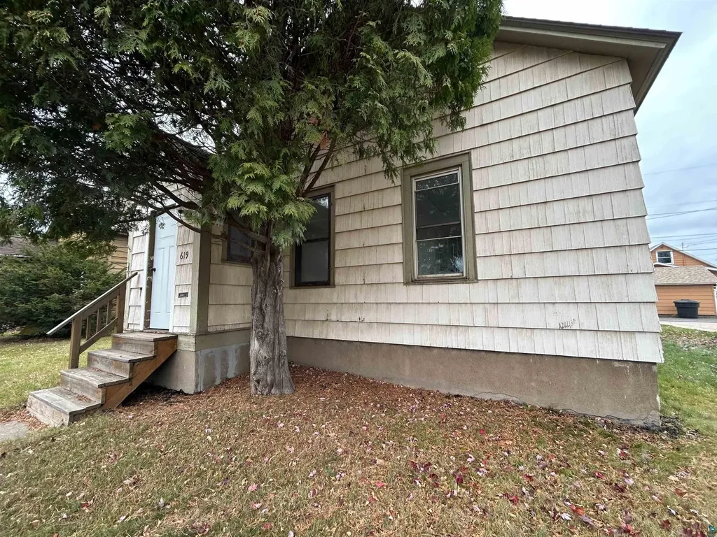 619 13th Street South Virginia MN 55792