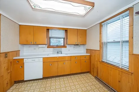 330 N 46th Avenue W Duluth MN 55807