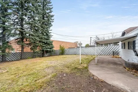 330 N 46th Avenue W Duluth MN 55807