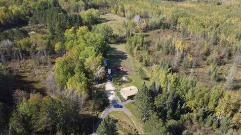 6821 Barrett Road Chisholm MN 55719