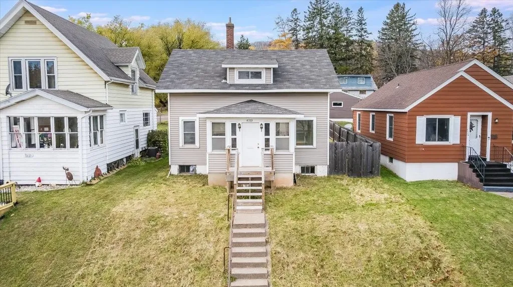 4333 W 8th Street Duluth MN 55807