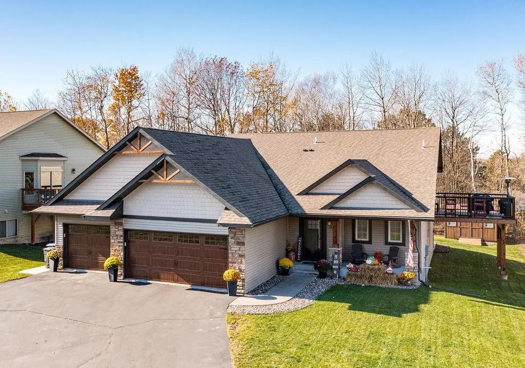 14 Deer Valley Road Duluth MN 55811