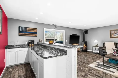 14 Deer Valley Road Duluth MN 55811