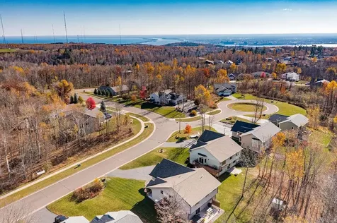 14 Deer Valley Road Duluth MN 55811