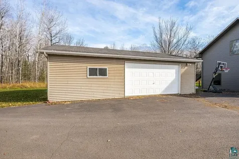 6048 Lakewood Road Duluth MN 55804-9617