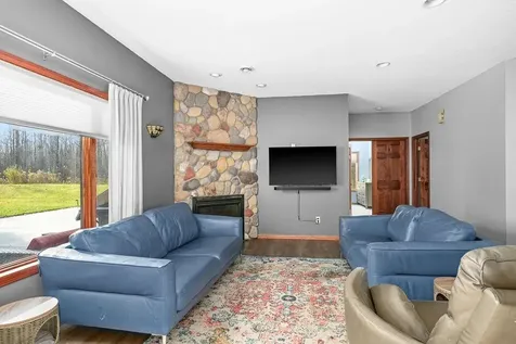 6048 Lakewood Road Duluth MN 55804-9617