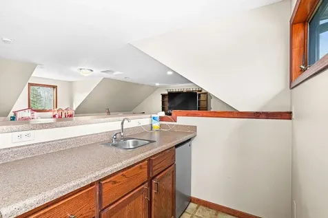 6048 Lakewood Road Duluth MN 55804-9617