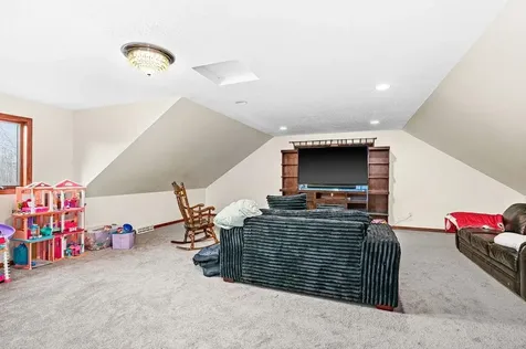 6048 Lakewood Road Duluth MN 55804-9617