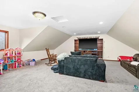 6048 Lakewood Road Duluth MN 55804-9617