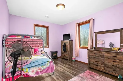 6048 Lakewood Road Duluth MN 55804-9617