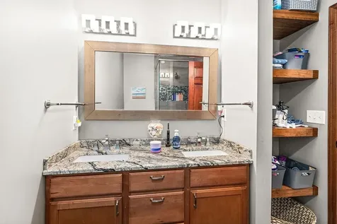 6048 Lakewood Road Duluth MN 55804-9617