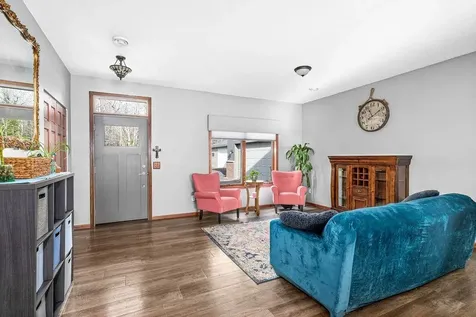 6048 Lakewood Road Duluth MN 55804-9617