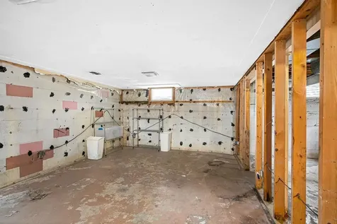 4931 Wyoming Street Duluth MN 55804