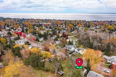 4931 Wyoming Street Duluth MN 55804