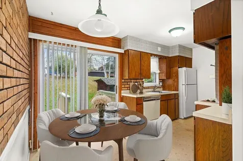 4931 Wyoming Street Duluth MN 55804