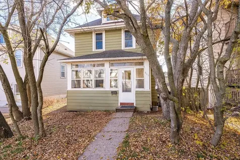 819 N 7th Avenue E Duluth MN 55805