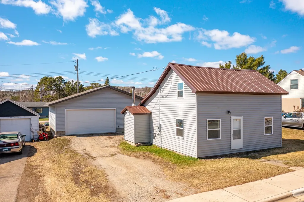 25 4th Avenue Soudan MN 55782