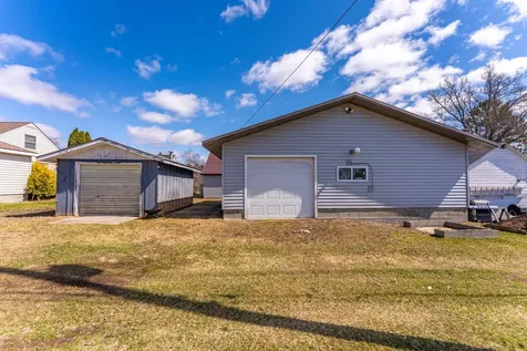 25 4th Avenue Soudan MN 55782