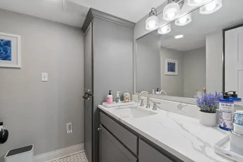 4816 Dodge Street Duluth MN 55804