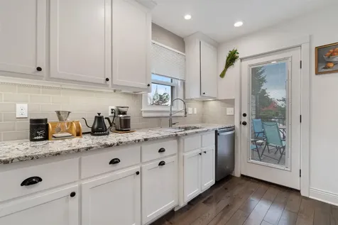 4816 Dodge Street Duluth MN 55804