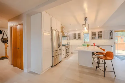 1123 Valley Drive Duluth MN 55804