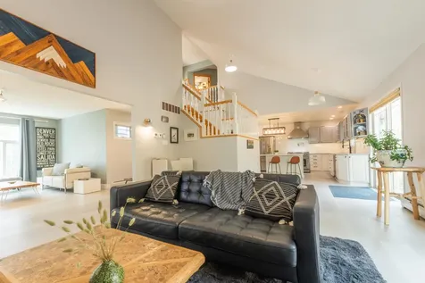 1123 Valley Drive Duluth MN 55804