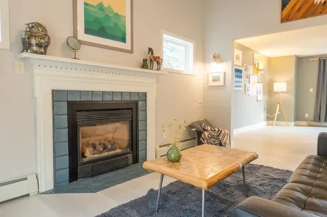 1123 Valley Drive Duluth MN 55804