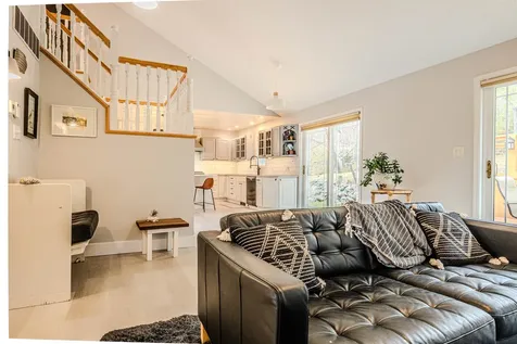 1123 Valley Drive Duluth MN 55804