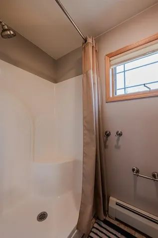 1123 Valley Drive Duluth MN 55804