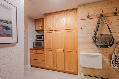 1123 Valley Drive Duluth MN 55804