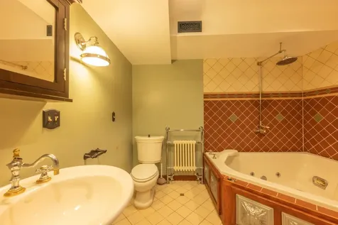 1123 Valley Drive Duluth MN 55804