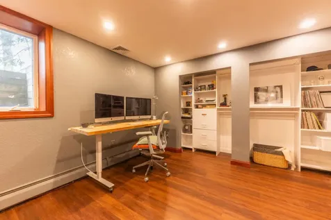 1123 Valley Drive Duluth MN 55804