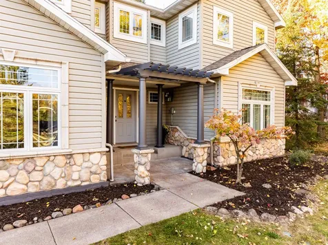 1123 Valley Drive Duluth MN 55804