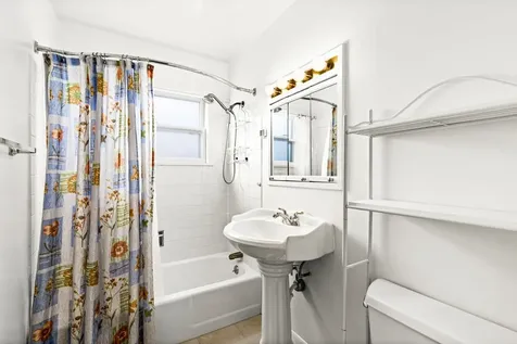 413 W Owatonna Street Duluth MN 55803