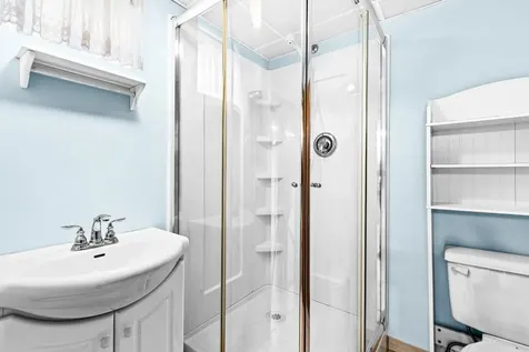 413 W Owatonna Street Duluth MN 55803